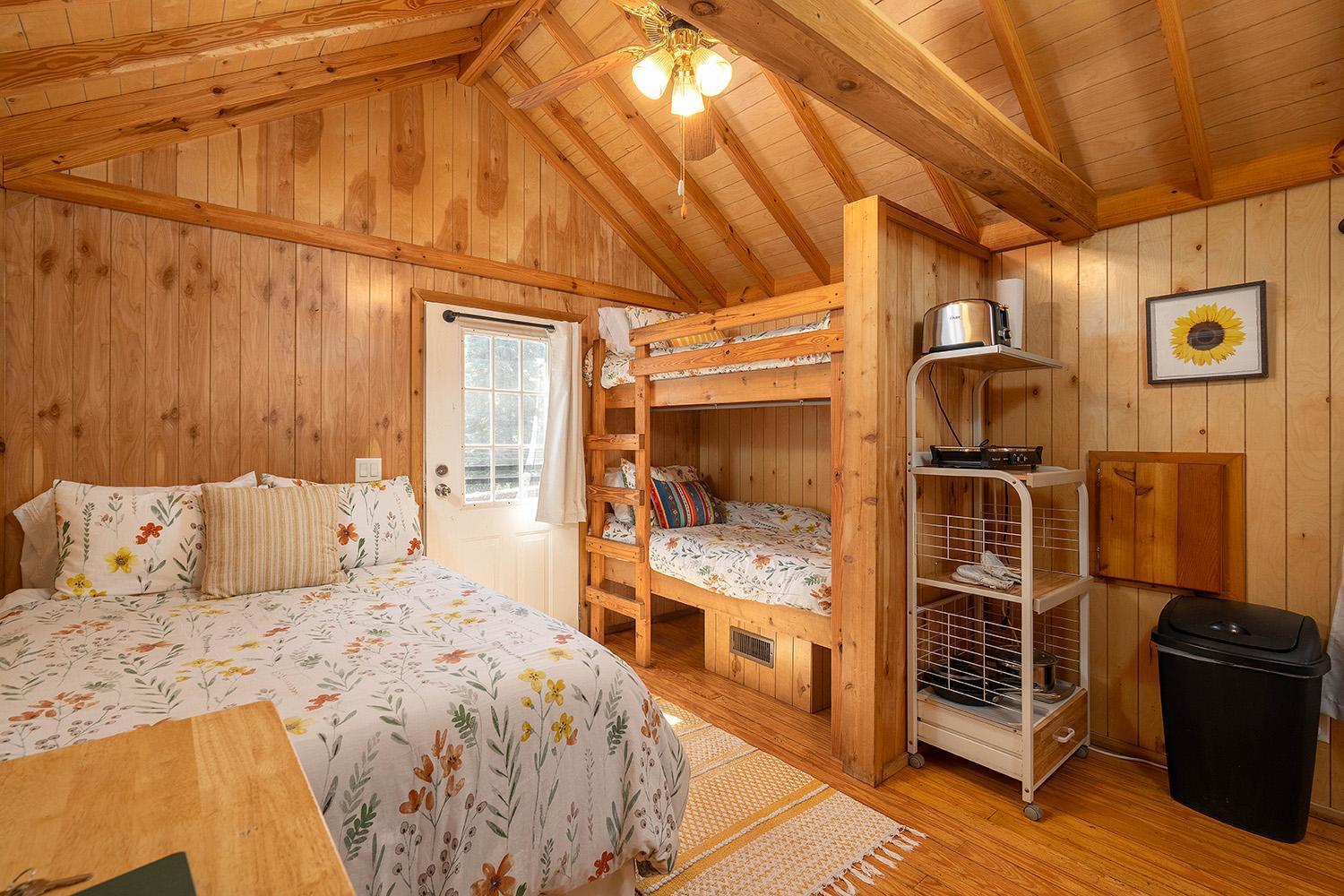 Camp Almanor At Big Springs Hotell Westwood Exteriör bild