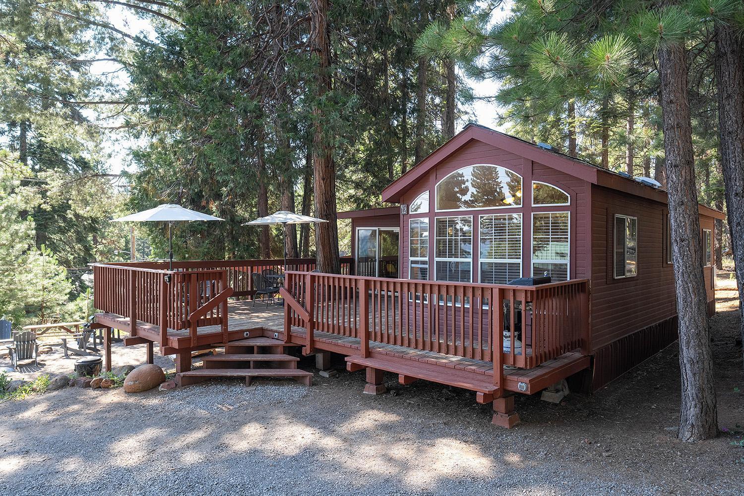 Camp Almanor At Big Springs Hotell Westwood Exteriör bild